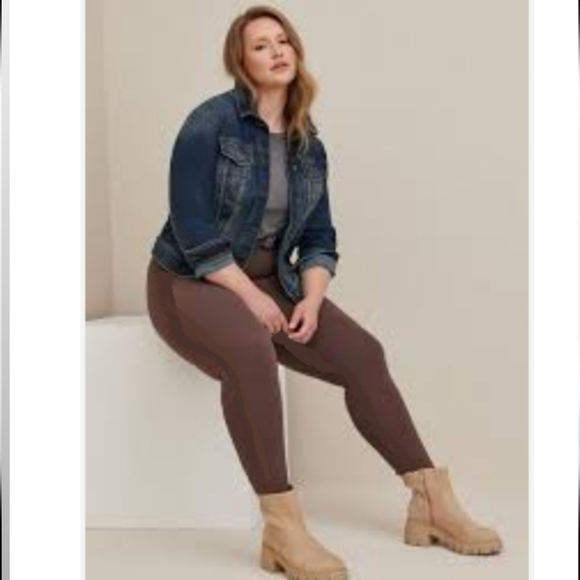 Torrid Pull-On Jegging in Expresso - Picture 1 of 5